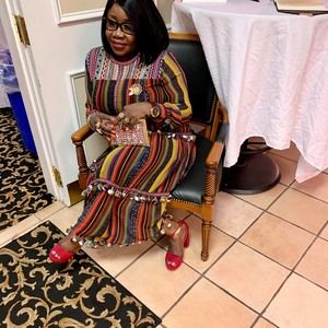 Meet your Posher, Selina